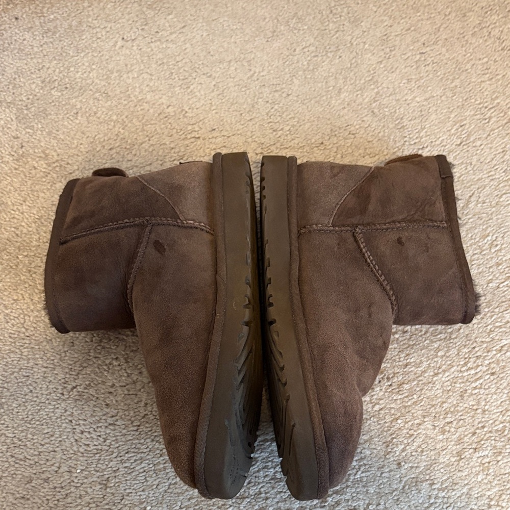 Brown Mini Uggs - Picture 3 of 9